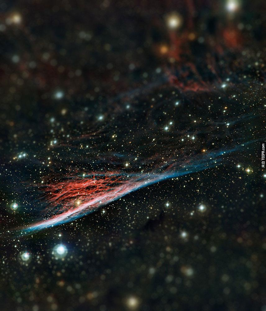 6. 铅笔星云 (Pencil Nebula)