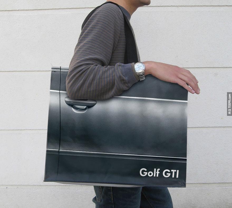 11. 大众汽车 (Volkswagen): Golf GTI 袋