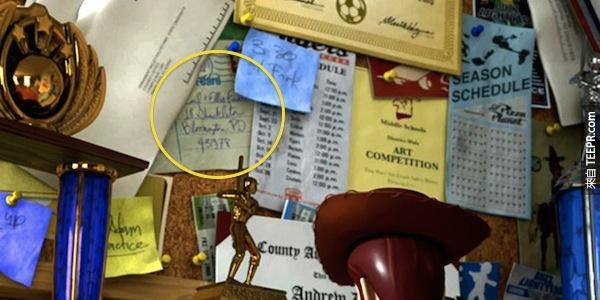 在《玩具总动员3》里面有一幕你可以看到Woody看着木板，而木板上有一张来自Up 《天外奇蹟》里面Carl和Ellie的明信片。问题是，Carl 和 Ellie怎么会认识 Woody的主人 Andy?