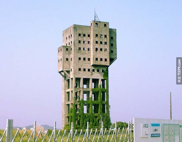 7.) 盤旋塔樓Shime Coal Mine，是一種利於防禦的塔樓。