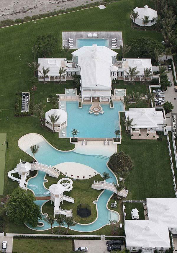 12.) 席林‧狄翁(Celine Dion)的水上樂園豪宅。