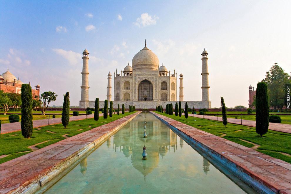 23. 泰姬玛哈陵，印度 (Taj Mahal, India)
