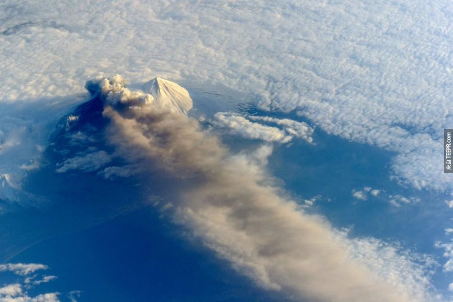 55. 阿留申弧的巴甫洛夫火山爆发