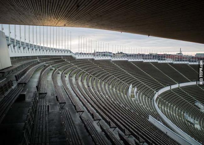 1952年夏季奥运体育场，芬兰赫尔辛基(Hellsinki, Finland)。