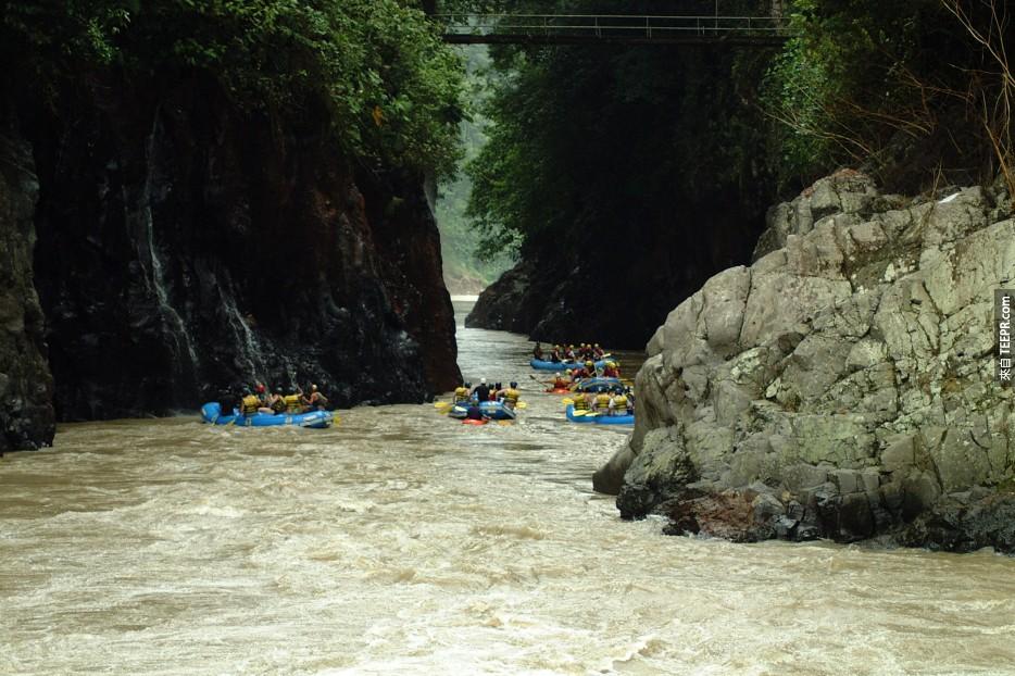 河中探險：哥斯大黎加(Costa Rica)。