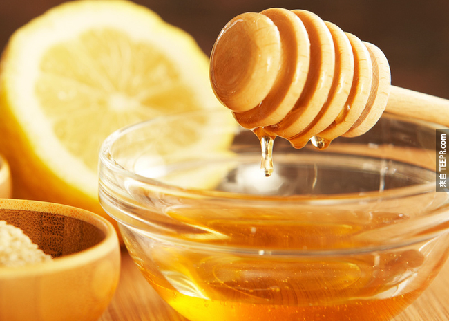 12. 蜂蜜：加到你的茶里头，可以加强你的抗病毒细胞。