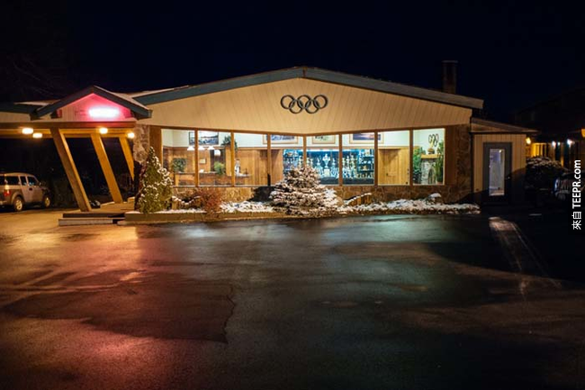 纽约普莱西德湖(Lake Placid)的奥运汽车旅馆，在1980年冬季奥运后仍继续利用。
