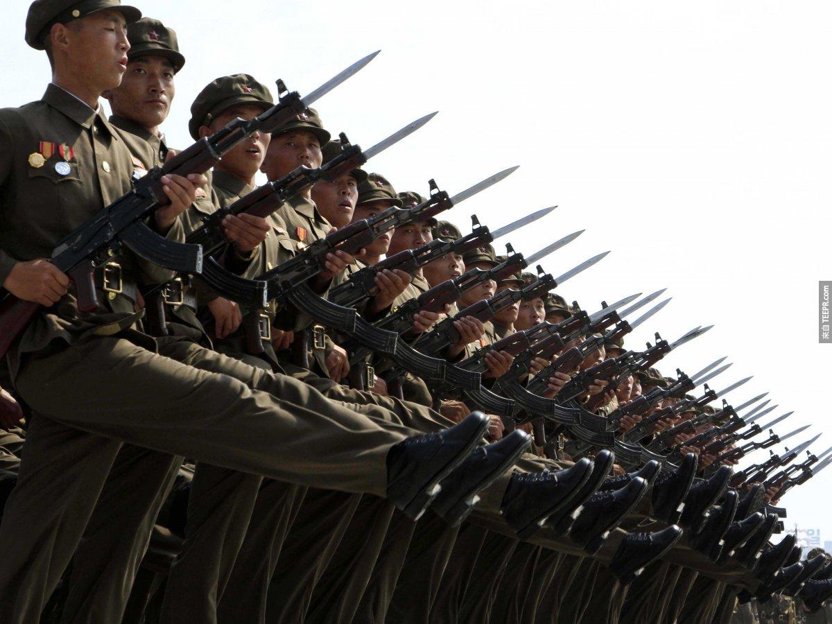 北韩有全世界第四大的常备军。