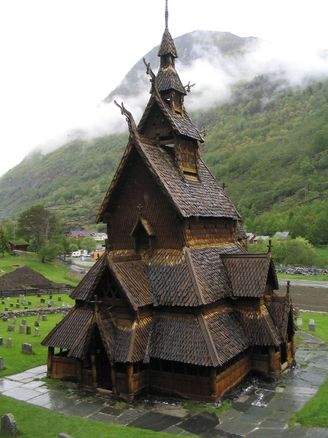 1. 博爾貢木板教堂(Borgund Stave Church)挪威(Norway)