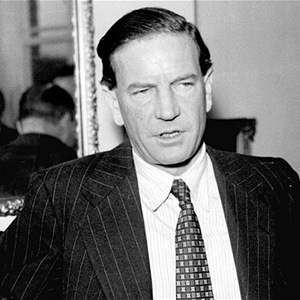 11. 在1960年間，金·費爾比(Kim Philby)是英國秘密情報局軍情六處(MI6)的反蘇聯指揮頭領，卻發現他自己就是蘇聯的間諜。