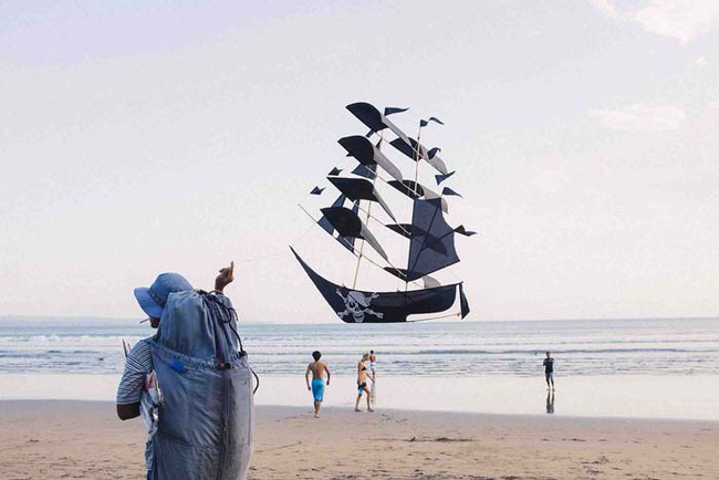 29.) Watch out! The pirates are attacking. Or wait...nah never mind, it's just a kite.
