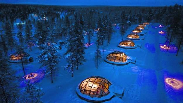 3.) 芬兰 北极光玻璃屋 The Kakslauttanen Arctic Resort in Saarlselka, Finland