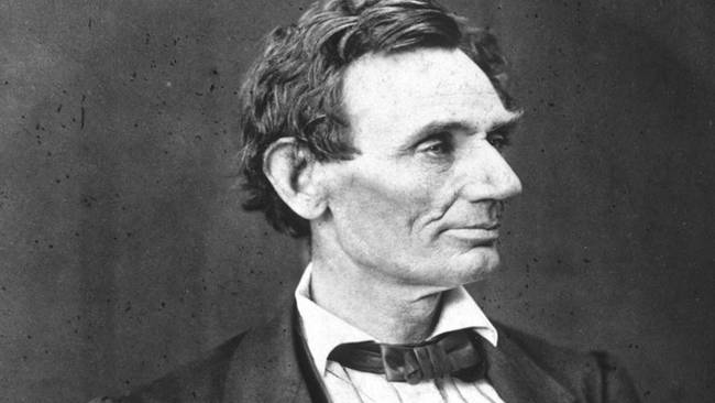 在美國總統林肯（Abraham Lincoln）被暗殺的同時，他的狗Fido也被暗殺。