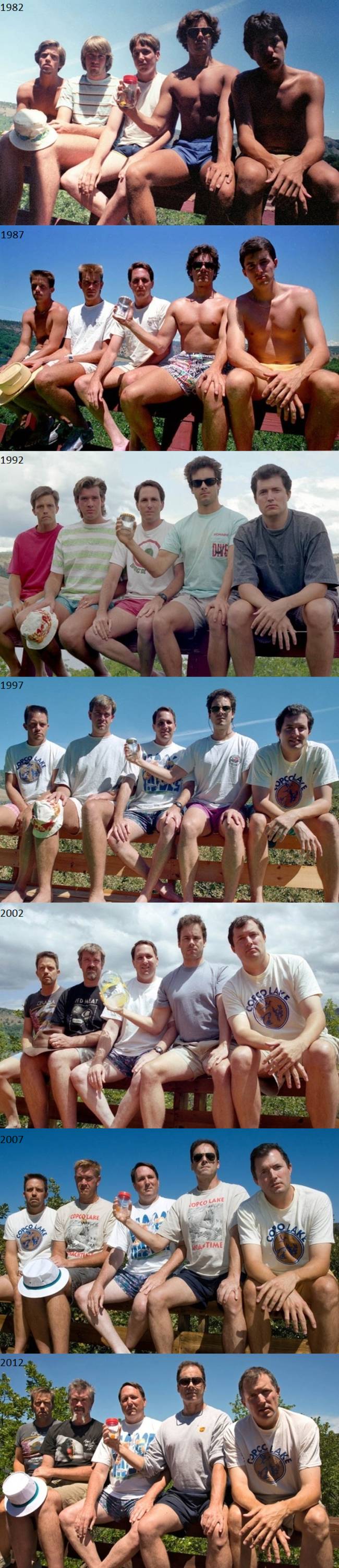 這群男生每5年就拍一次相似的照片，持續了30年！