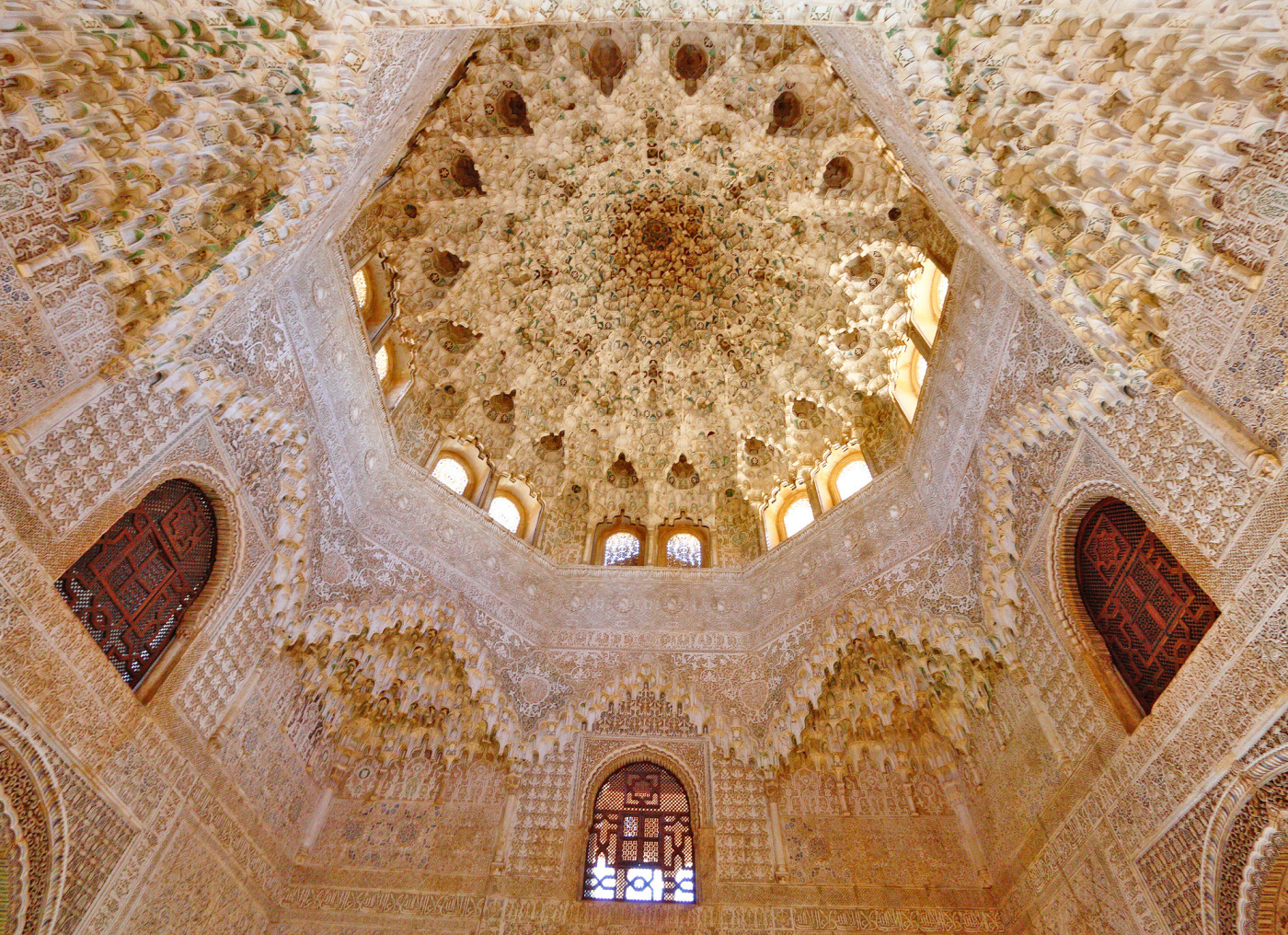 格拉纳达阿兰布拉宫 (Hall of the Two Sisters), 西班牙