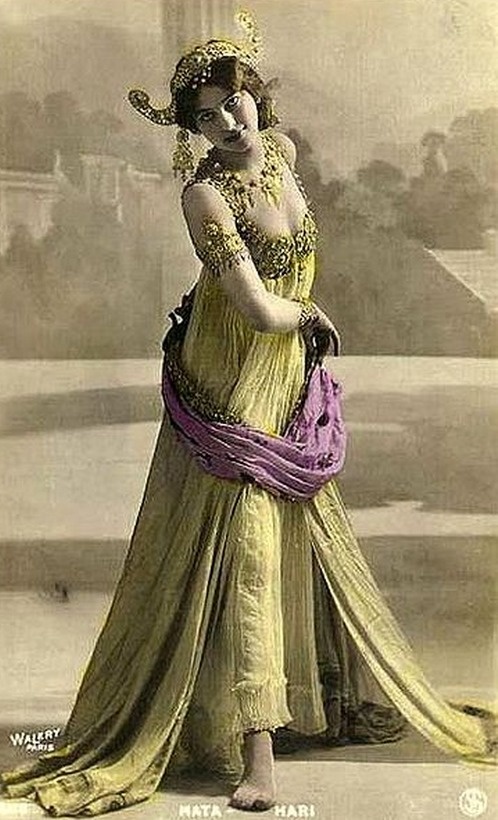 玛塔·哈里 (Mata Hari)