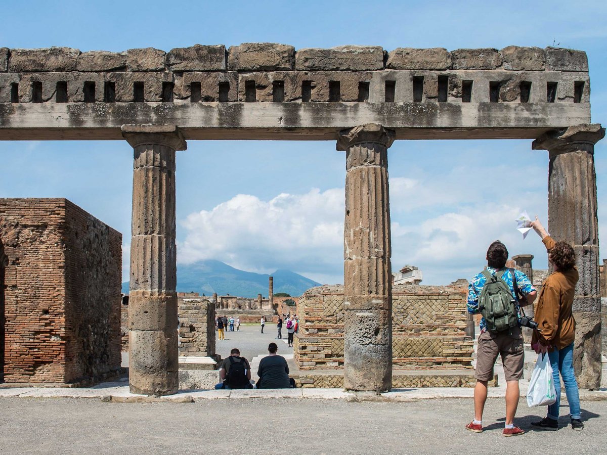ruins-of-pompeii.jpg
