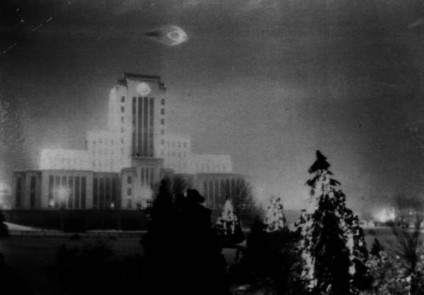 1937年于加拿大温哥华市政厅