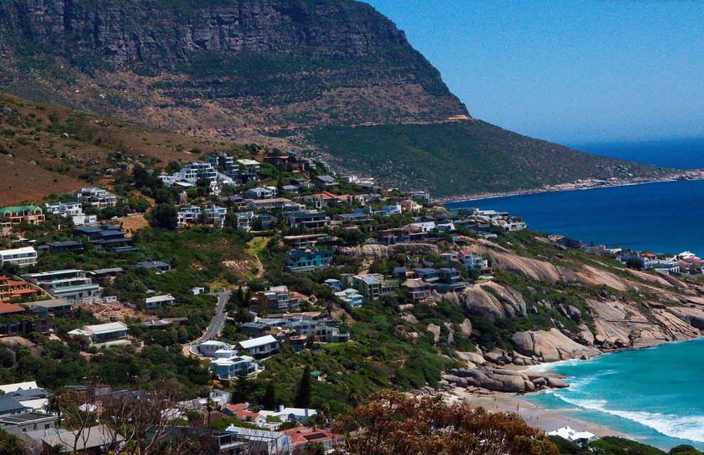 南非开普敦 (Cape Town) 的沿海公路
