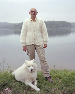 Do you miss your dog and have no regard for people who are allergic to fur? Have your dog's fur knitted into a nice warm sweater like <a href="http://ifitshipitshere.blogspot.com/2008/10/wearing-hair-of-dog-portraits-of-people.html" target="_blank">these people</a>.