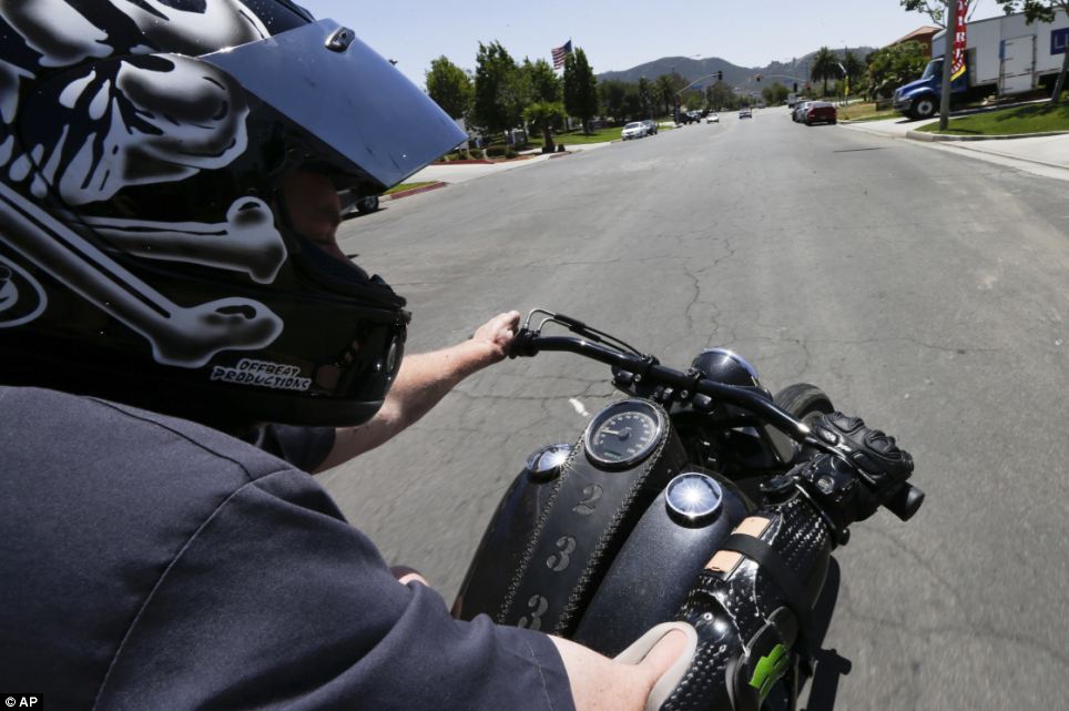 Due to the revolutionary laser treatment, Sgt Meyer is able to operate the controls of his motorbike using the two remaining fingers of his left hand