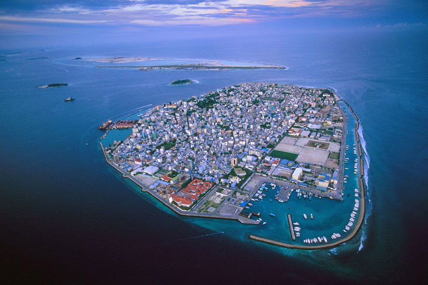 13. 馬爾地夫 (Maldives) 將會因為溫室效應而在50年內沉沒。