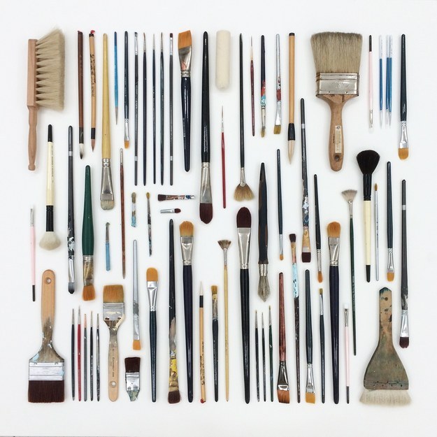 Just look at these fucking paint brushes all nicely arranged.