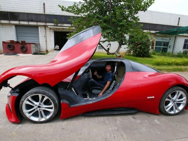 27 year old builds his own homemade super car 14 photos 2 27 year old builds his own homemade super car (14 Photos)