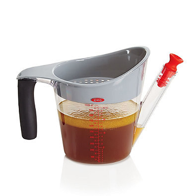 A grease separator that will help you make ~perfect~ gravy.