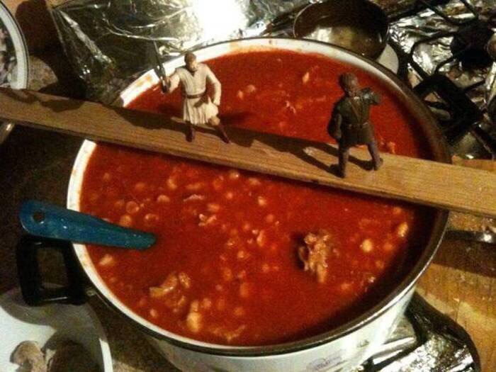 Anakin and Obi Wan fight over a pot of pozole.