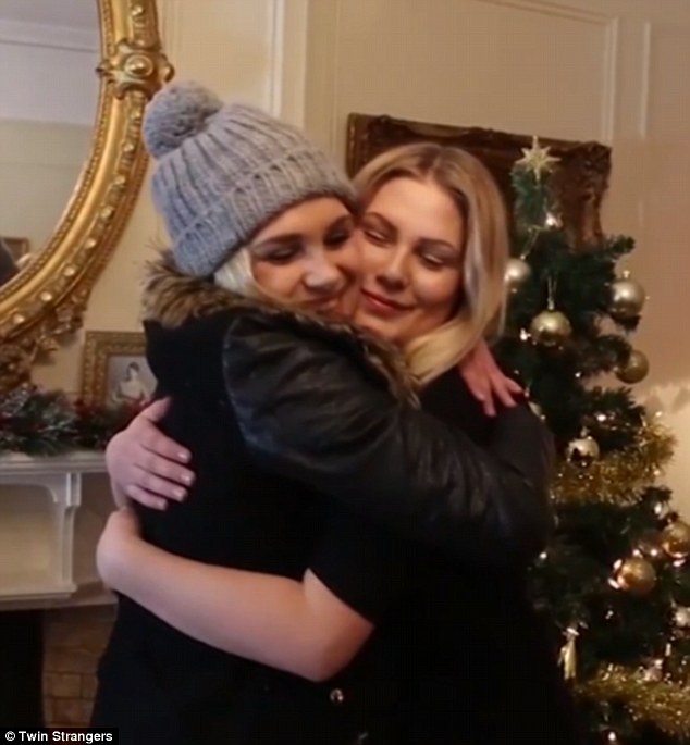 The pair hugged when they met and quickly found lots to bond over. Although Sara was shyer than Shannon, it wasn't long before they acted like they had known each other for years
