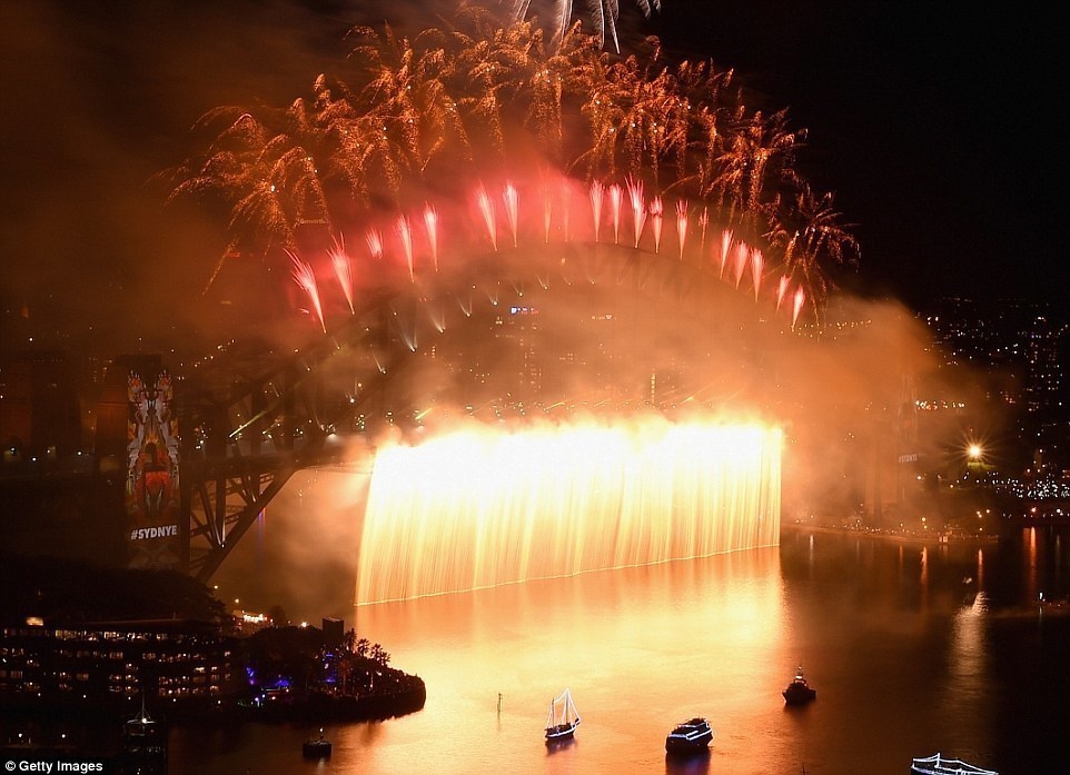 The end of the show meant a giant waterfall of fireworks rained off the bridge, looking like a waterfall of fire.