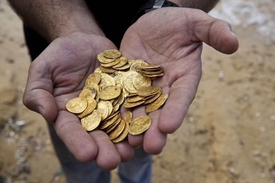 Feb, 2015, diggers in Israel stumbled on largest collection of medieval gold coins ever found. There were about 2,000 of them, and are said to come from the 10th and 11th centuries.