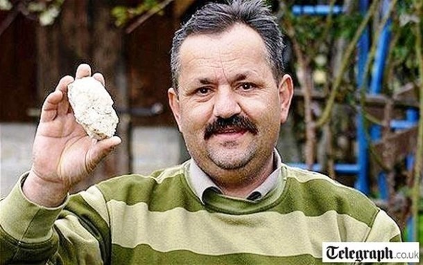 One Serbian man in Bosnia found not one meteorite in his yard, but six.