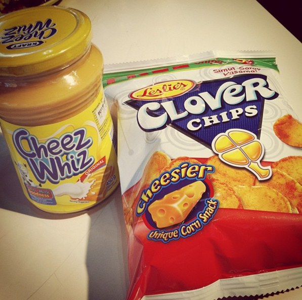 Philippines — two cans of Cheez Whiz
