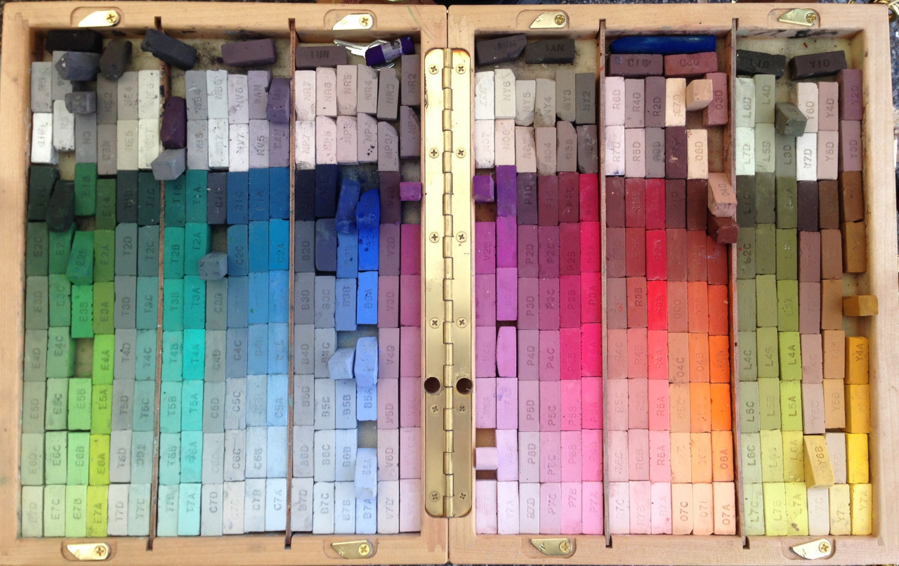 Pastels sorted by colors. 