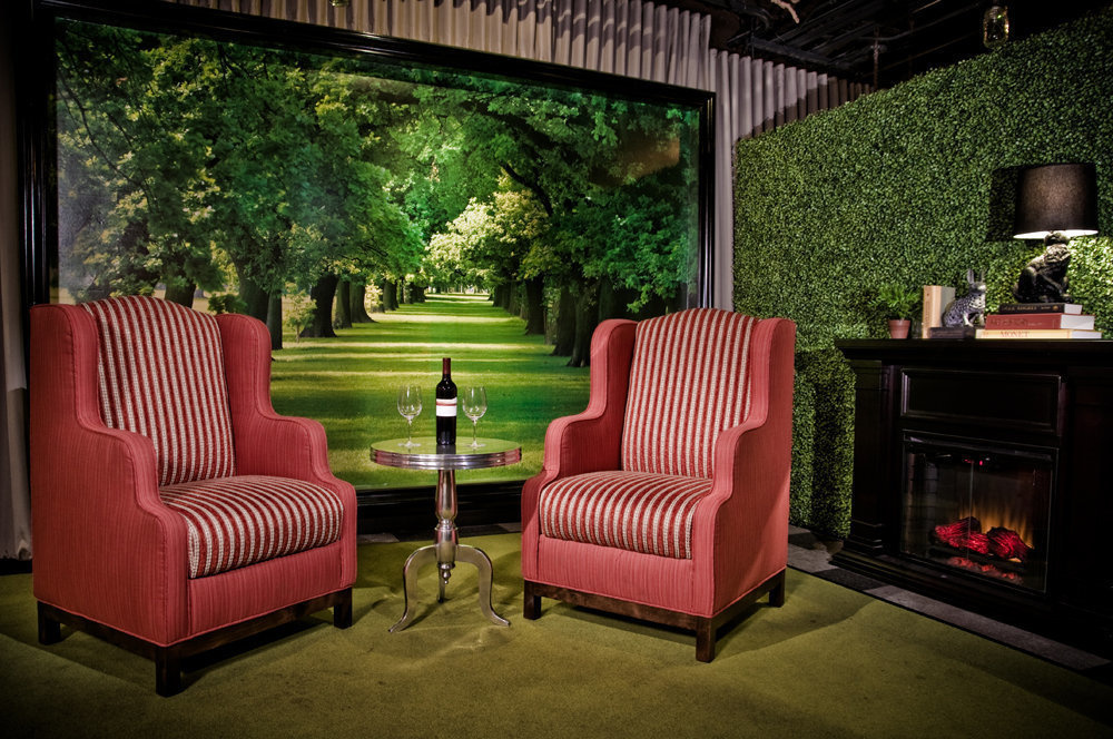 Vin De Syrah in San Diego, California, is an Alice in Wonderland themed wine bar, perfect for a unique date night or a night out with your friends. The fun starts even before you enter — the establishment features a hidden front door!