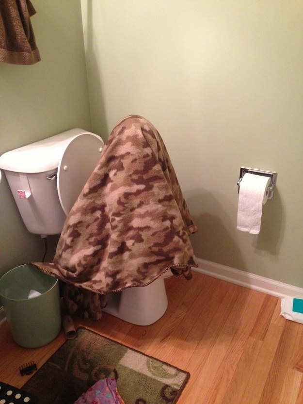 This kid who doesn't like to be cold when he goes to the bathroom: