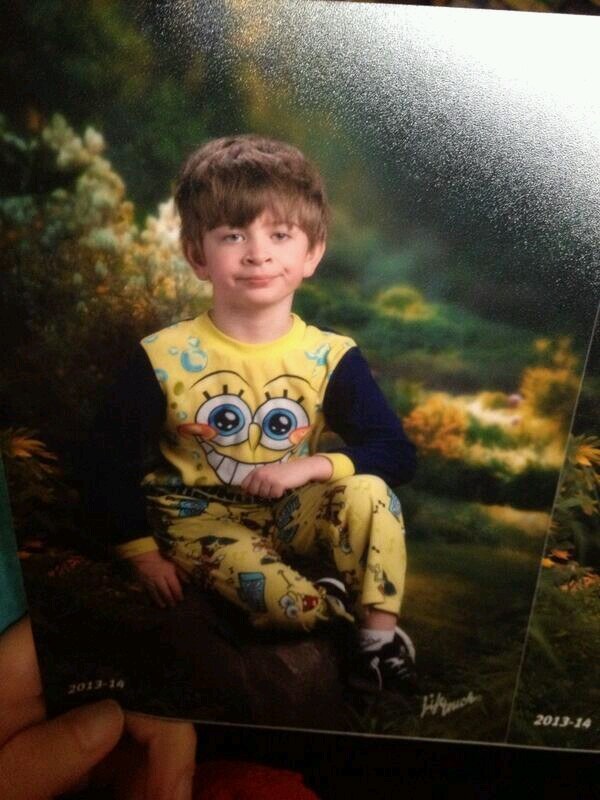 This kid whose mom mixed up picture day and pajama day: