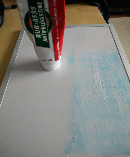 Rub A535 can clean even the toughest whiteboard.