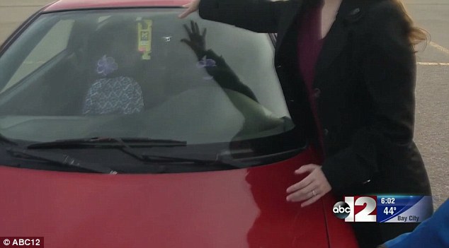 Hardacre said the shirt was completely wrapped around her windshield wiper blade