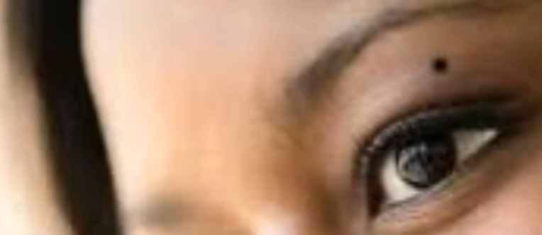 A mole below or around the eyebrow symbolizes your iority. 