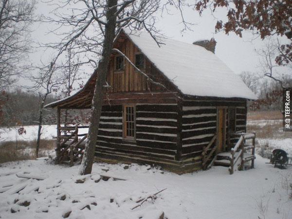 一個1830年的木屋就這樣在2013年重生了。