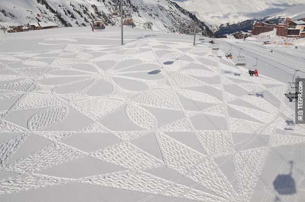 Simon found spaces in between lodges and mountains at the Les Arcs ski resort to create his masterpieces.