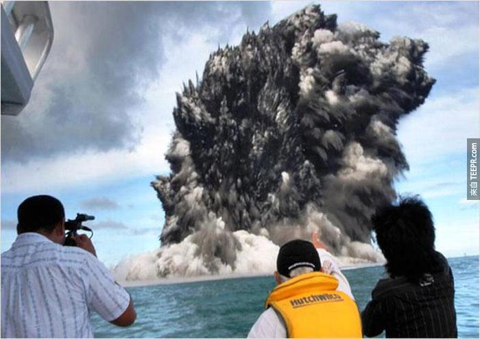 5）海底火山喷发洪阿汤加，2009（汤加岛附近）