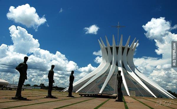 21. 巴西利亞大教堂 (巴西利亞，巴西)