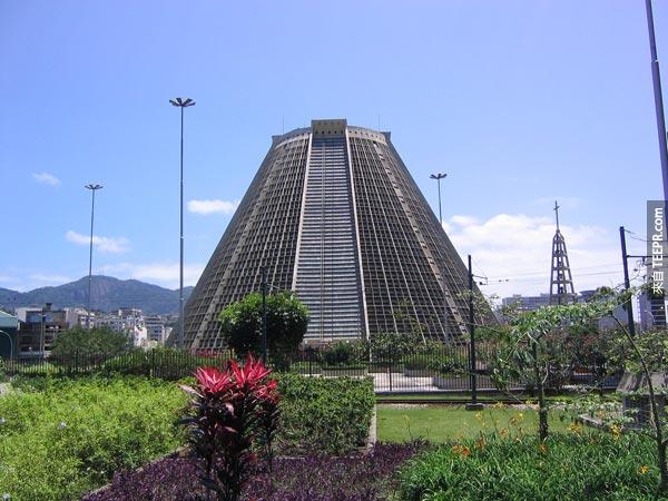 13. 里約熱內盧大教堂 (巴西)