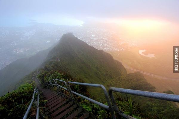 11.） 俳句瓦胡岛的楼梯（夏威夷）