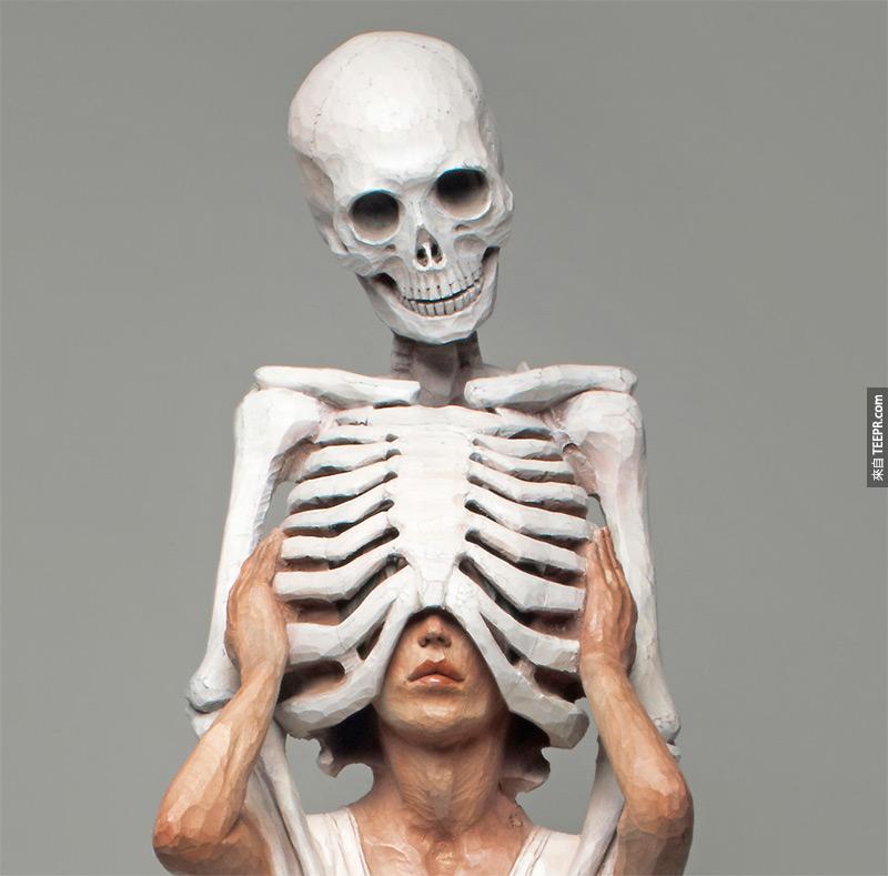 Unusual Sculptures of People and Skeletons Chiseled from Wood by Yoshitoshi Kanemaki wood sculpture 