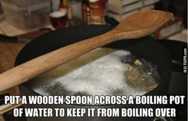 4.) 這樣可以防止鍋子裡的水溢出來。這麼神奇？我下次要試試！